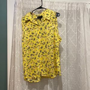 Womens yellow banana republic Xl shirt. New